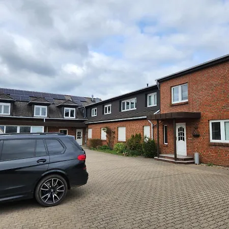 Neumühler Hof- Stilvolle Lisa, Kostenfreie Parkplätze Und Netflix Apartamento