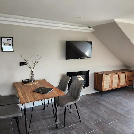 Neumühler Hof- Stilvolle Lisa, Kostenfreie Parkplätze Und Netflix