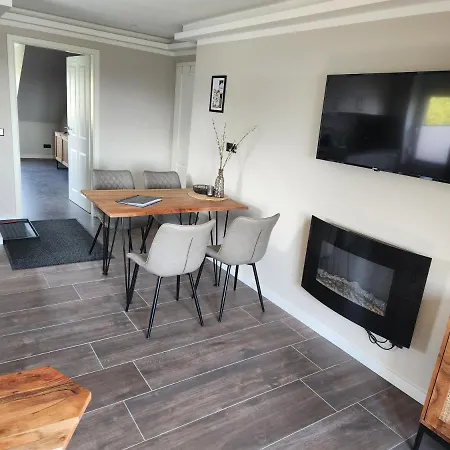 Neumühler Hof- Stilvolle Lisa, Kostenfreie Parkplätze Und Netflix * Schwerin (Mecklenburg-Vorpommern)