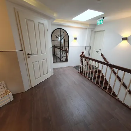 Neumühler Hof- Stilvolle Lisa, Kostenfreie Parkplätze Und Netflix *