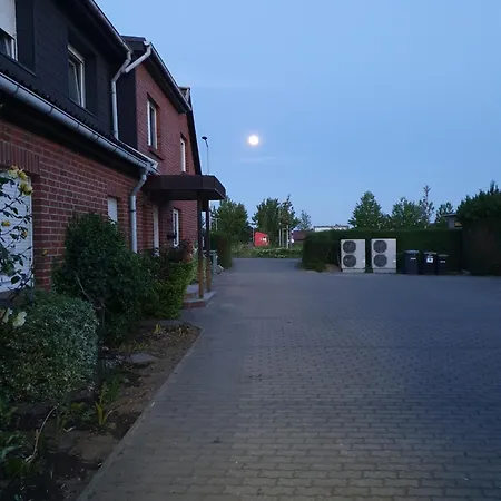 Neumühler Hof- Stilvolle Lisa, Kostenfreie Parkplätze Und Netflix Apartamento Schwerin (Mecklenburg-Vorpommern)
