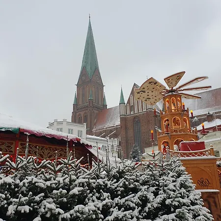 Neumühler Hof- Stilvolle Lisa, Kostenfreie Parkplätze Und Netflix